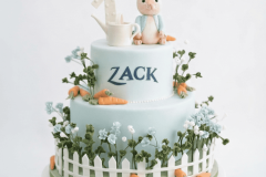 Bolo aniversário infantil tema Coelho