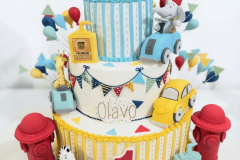 Bolo aniversário infantil tema animais