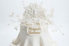 bolo-branco-personalizado-batizado