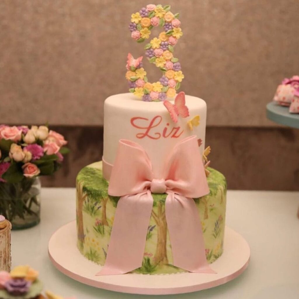 Bolo Jessica Galiano Doces do Mesversário da Liz filha da Thaeme 3 meses