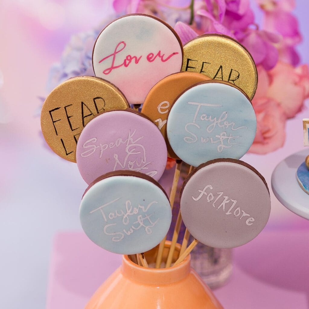 Pirulitos Personalizados Tema Guerreira do K'pop