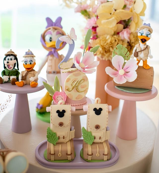 Doces personalizados Mickey no Safari