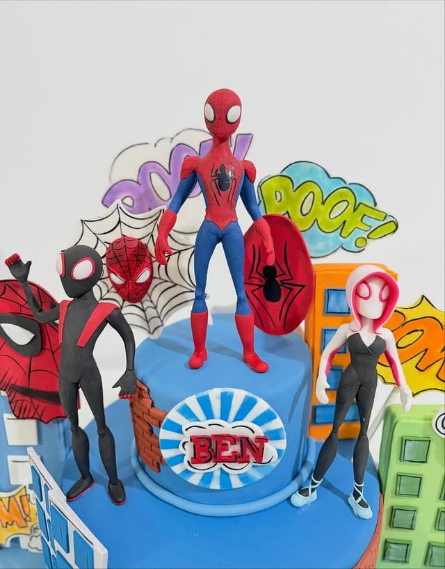 bolo persanalizado homem aranha